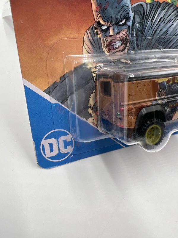 2022 Hot Wheels DC #3 Land Rover Defender 100 Hard Top Batman Brown 252i Discount